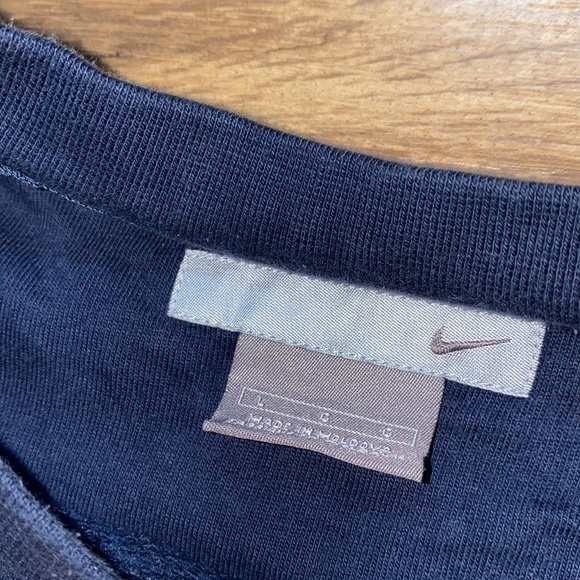Y2K Nike solo swoosh crewneck - Picture 3 of 3